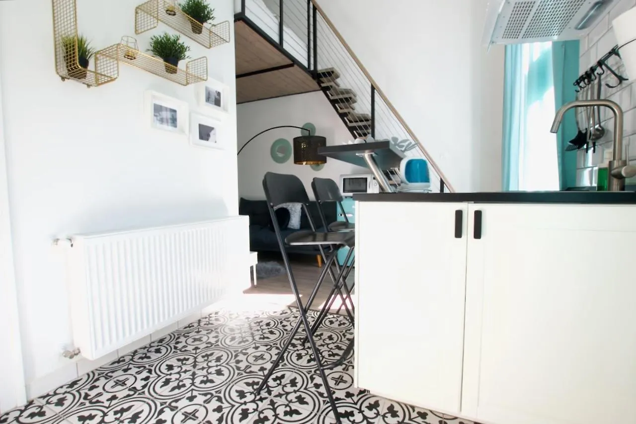 Studio Apartment By Hi5 Apartments- Erzsebet 44 Budapest 0*,  Ungern